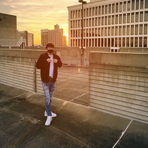 Meet your Posher, Logan